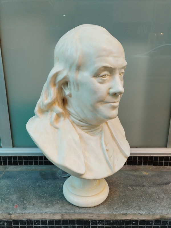 escultura busto benjamin franklin 1u
